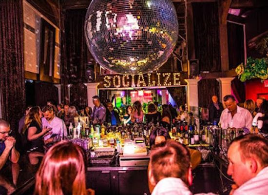 canada/golden-horseshoe/nightclub/dirty-martini-oakville