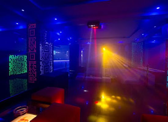 nigeria/igbo/nightclub/moscow-underground