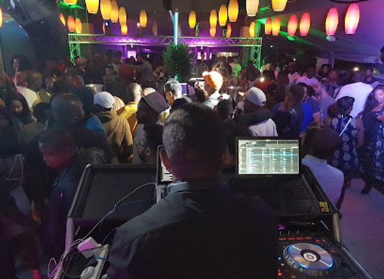 zimbabwe/mashonaland-central/nightclub/pabloz-vip-deck