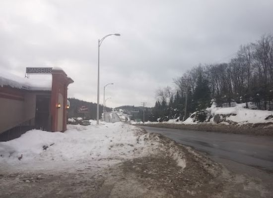 canada/laurentides/nightclub/bar-la-source