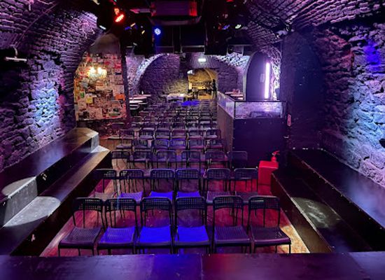 romania/salaj/nightclub/flying-circus