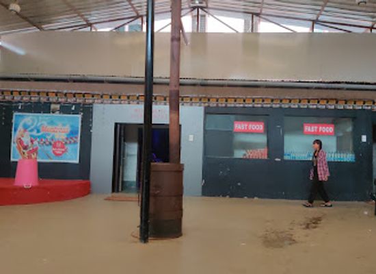 bhutan/punakha/nightclub/hangout-club-lobesa