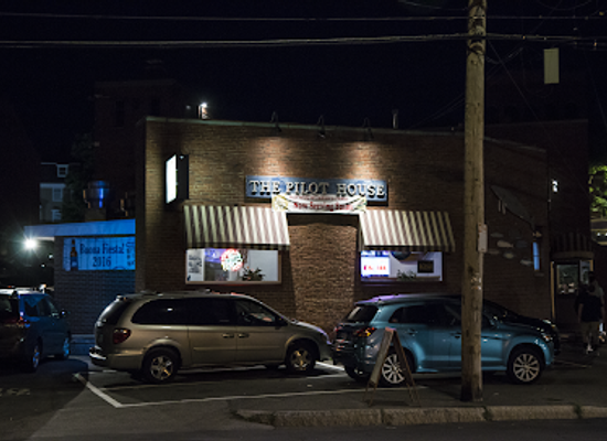 massachusetts/gloucester/nightclub/pilot-house