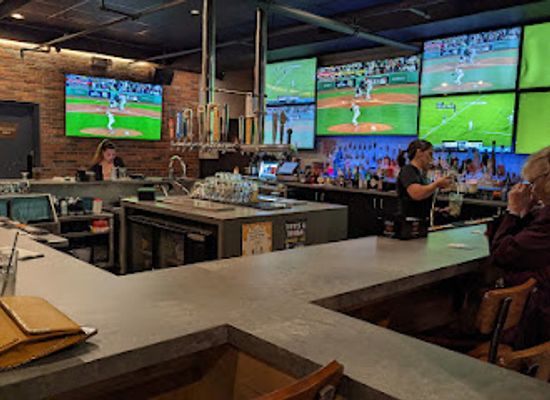 delaware/middletown/nightclub/tom-foolery-s-restaurant-bar