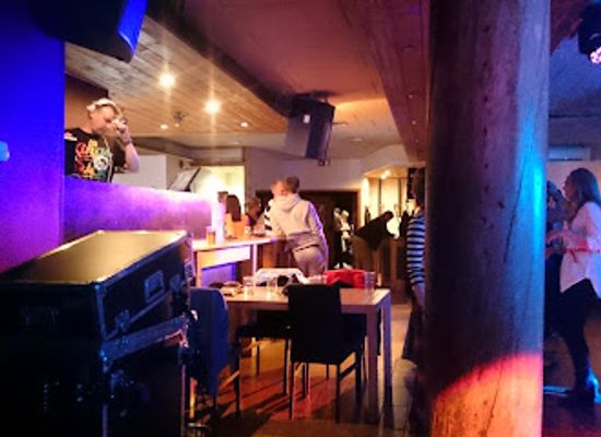estonia/hiiumaa/nightclub/rannapaargu-restaurant
