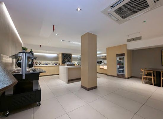brunei/mukim-bokok/nightclub/sky-lounge