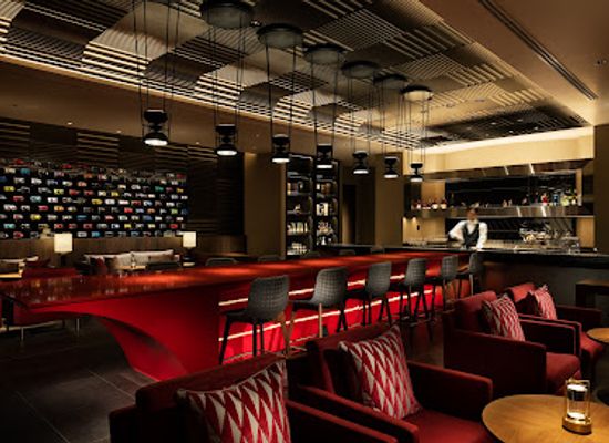 japan/mount-fuji/nightclub/bar-4563