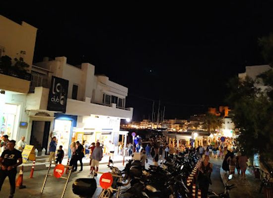 greece/naxos/nightclub/swing-bar