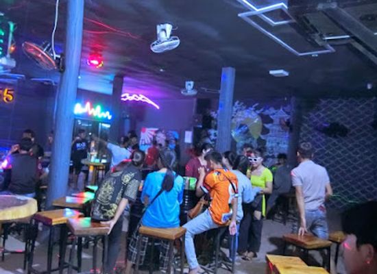 laos/khammouane-province/nightclub/555-five-five-five