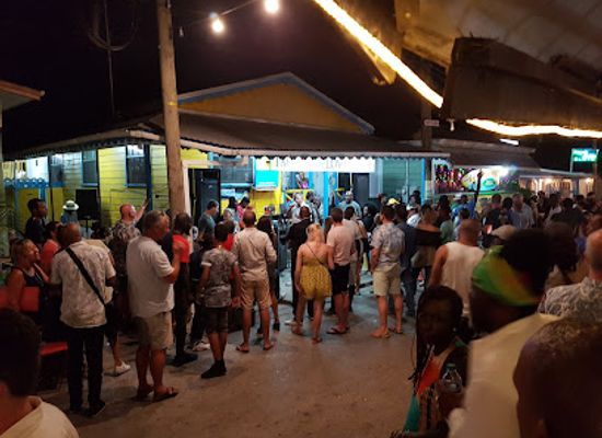 barbados/paynes-bay/nightclub/tml-one-love-bar