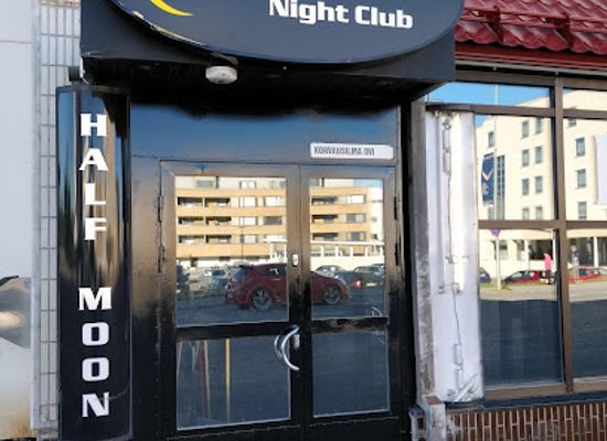finland/levi/nightclub/half-moon