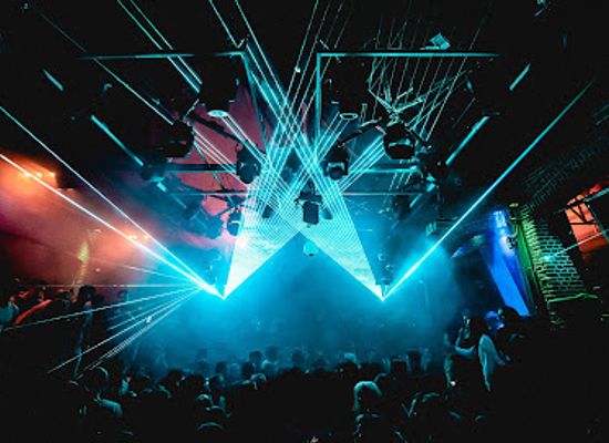 belgium/antwerpse-kempen/nightclub/red-and-blue