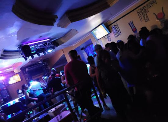 honduras/la-ceiba/nightclub/luxor-lounge-bar