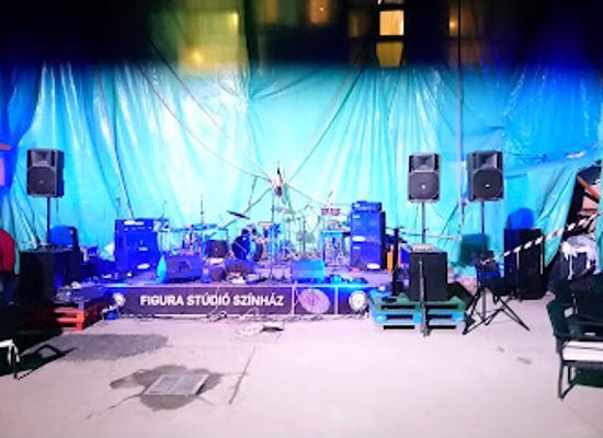 romania/harghita/nightclub/yourlivingroom