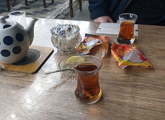 azerbaijan/sumqayit/nightclub/dezerti-cay-evi
