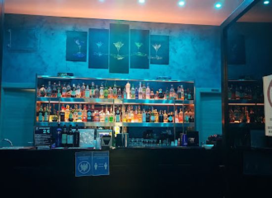 italy/naples/chiaia/nightclub/39-napoli