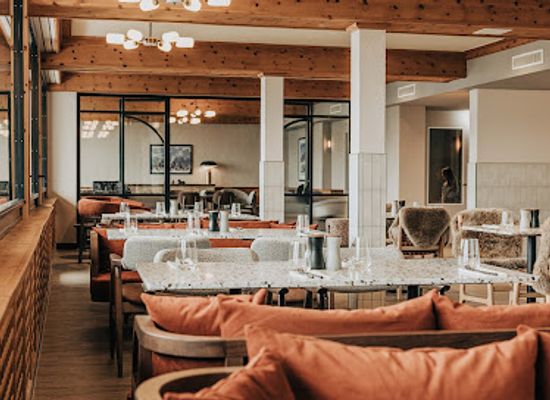 switzerland/arosa/nightclub/alpensand-panoramic-restaurant-social-club