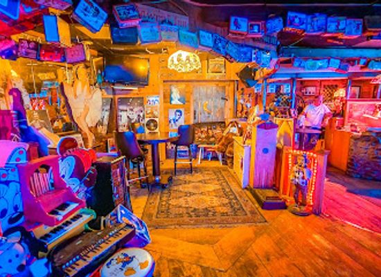 maine/franklin-county/nightclub/bubba-s-sulky-lounge