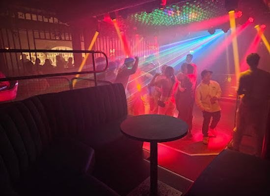 norway/stavanger/nightclub/loulou