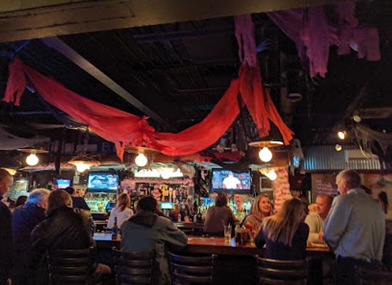 michigan/holland/nightclub/itty-bitty-bar