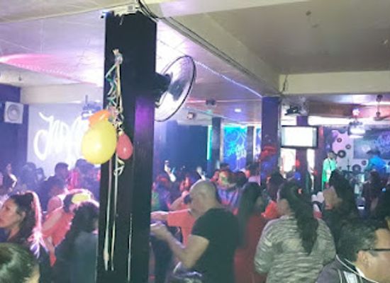 bolivia/sucre/nightclub/jarana-disco