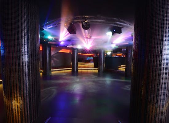 spain/pamplona/nightclub/discoteca-ozone