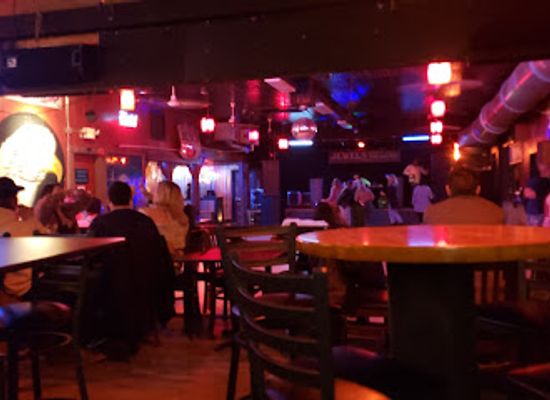 ohio/western-reserve/nightclub/jewel-s-dance-hall