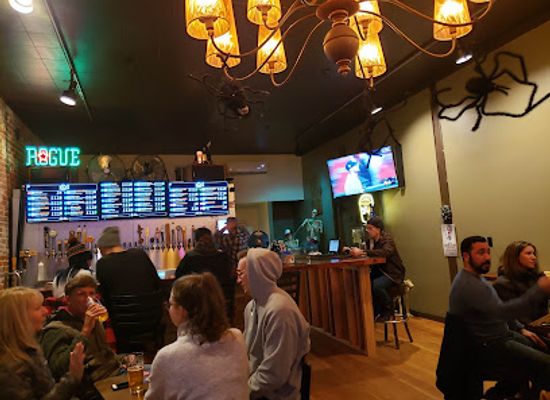 oregon/hood-river-county/nightclub/trillium-cafe