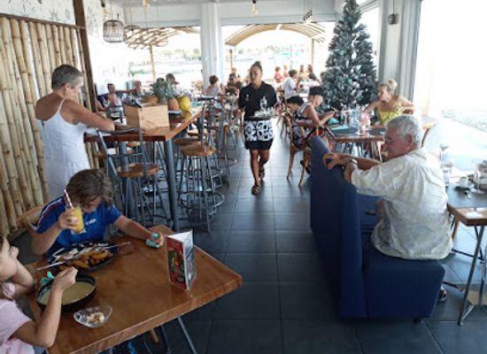 french-polynesia/raiatea/nightclub/la-raie-gate