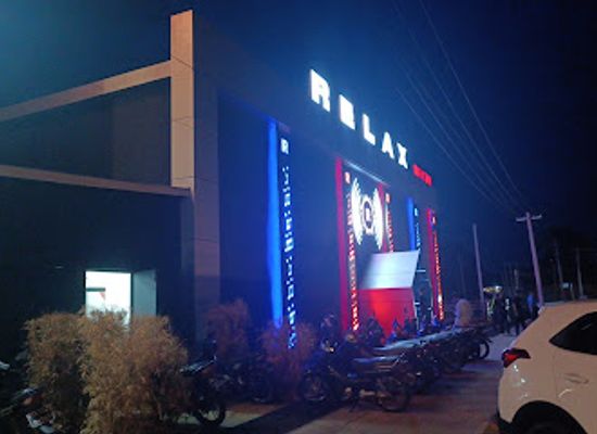 myanmar-burma/naypyidaw/nightclub/relax-music-bar