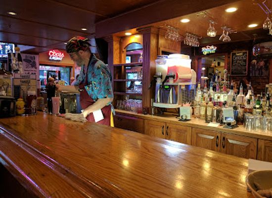 illinois/champaign/nightclub/esquire-lounge