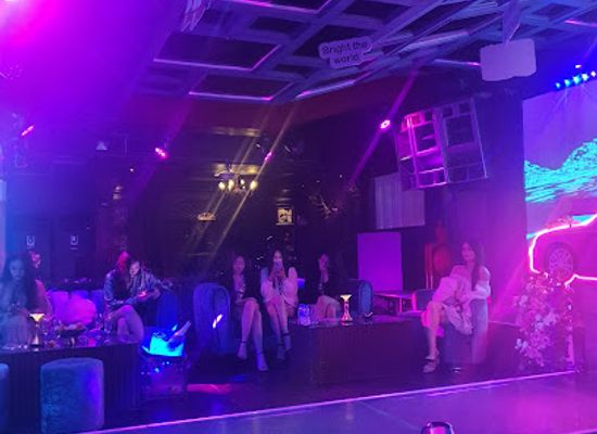 vietnam/hanoi/nightclub/luxor-lounge
