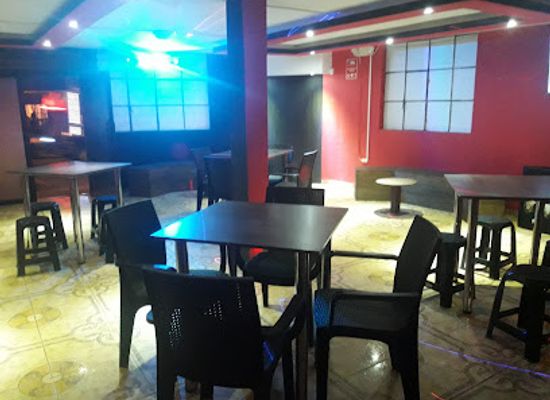 ecuador/cotopaxi-region/nightclub/bar-disco-noctturno