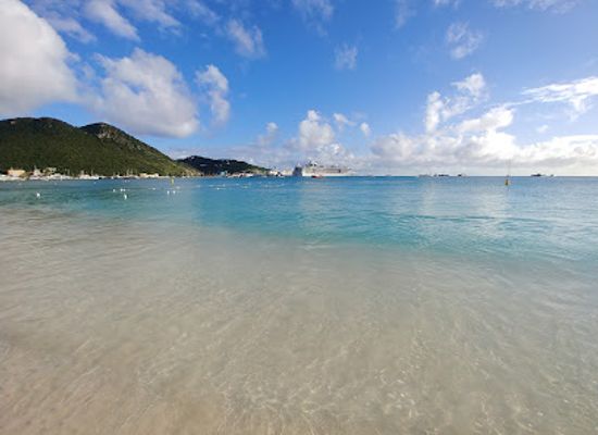 sint-maarten/great-bay-beach/nightclub/captain-jacks-beach-bar-grille