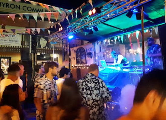 australia/byron-bay/nightclub/railway-friendly-bar