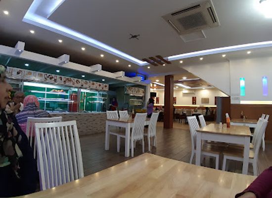 brunei/sungai-liang/nightclub/al-malabar-restaurant