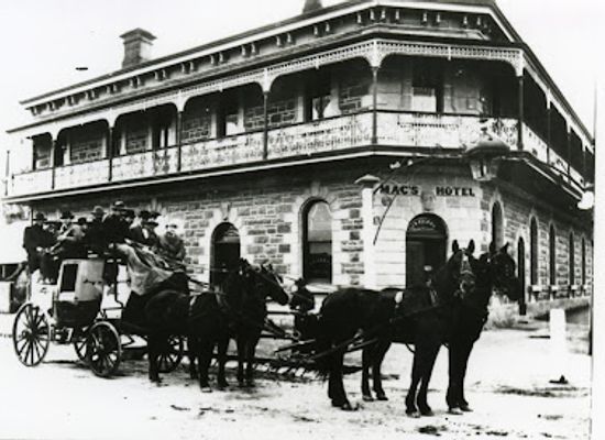 australia/limestone-coast/nightclub/mac-s-hotel