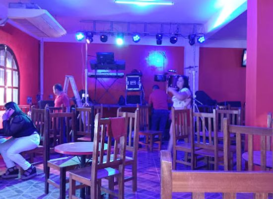 mexico/chiapas/palenque/nightclub/bar-la-matraca