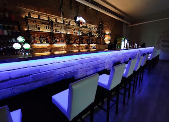 hungary/vac/nightclub/rustiq-bar
