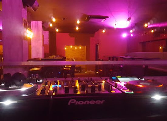 hungary/kecskemet/nightclub/goose-bar-club