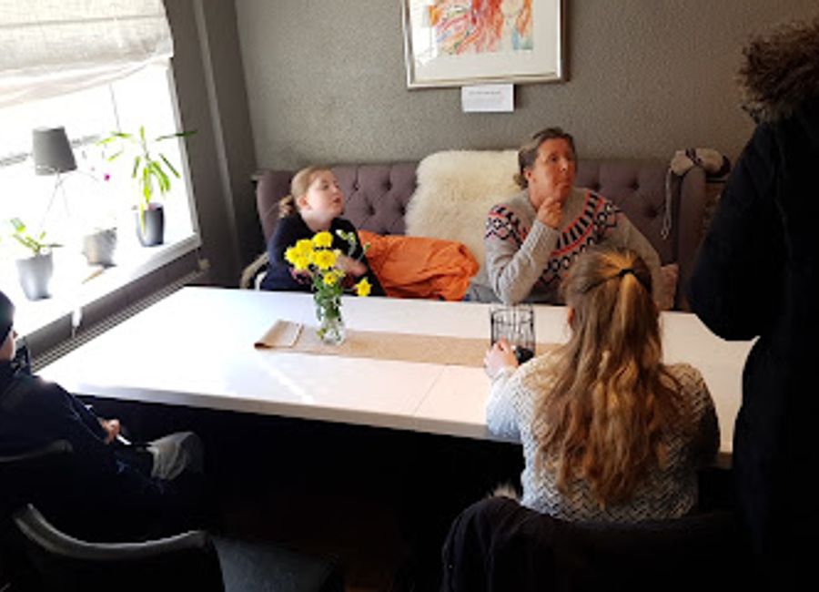 Discover the flavors of Norway at Pillarguri Cafe, where local ingredients meet cozy hospitality in the heart of Otta.