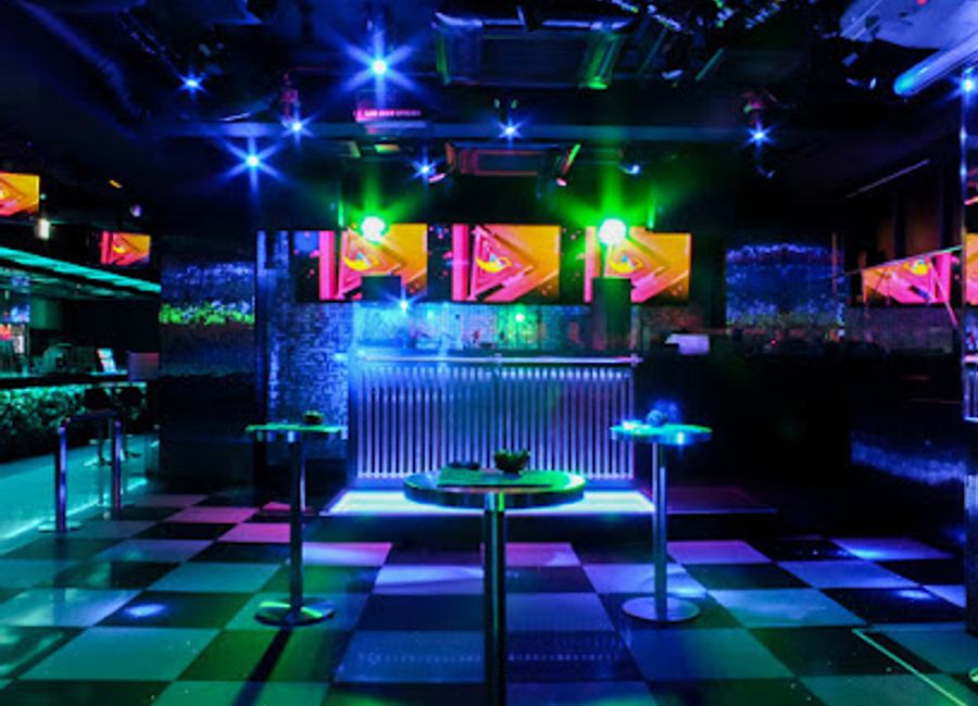 Discover the electrifying nightlife of KITSUNE KYOTO, where music, dance, and vibrant energy create unforgettable nights in the heart of Kyoto.