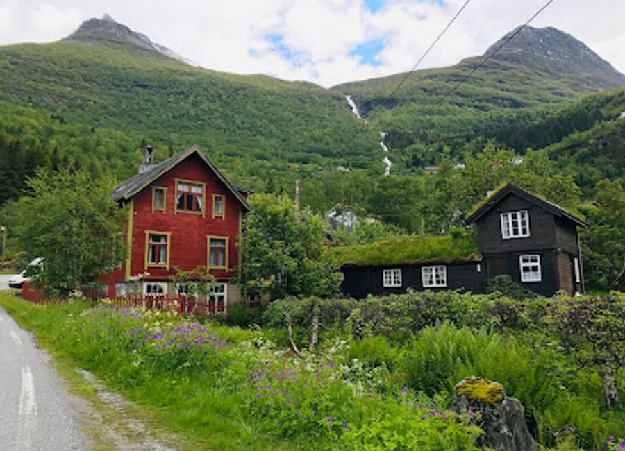 Experience the best of Norwegian craft beer at Geiranger Bryggeri, surrounded by breathtaking fjord views and local culture.