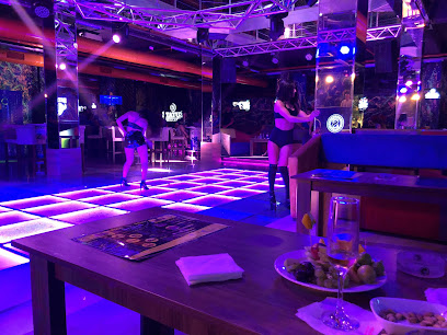 The 10 best bars near Status Club Baku (2026 ranked)