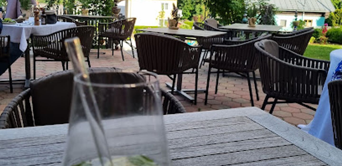 Flos Restaurant