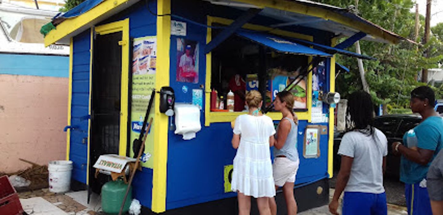 Cuzz's Fish Stand
