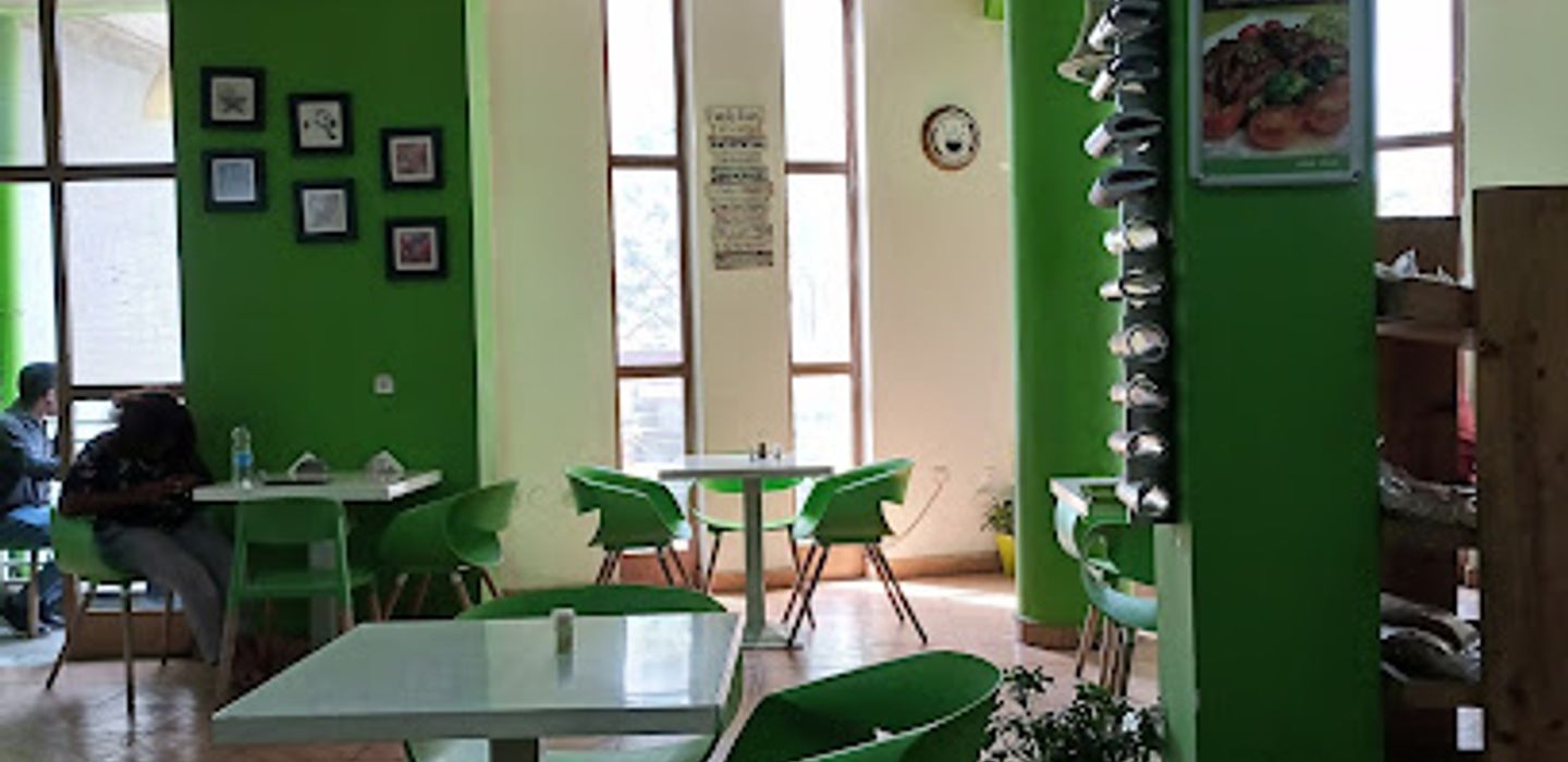 Moyos Cafe