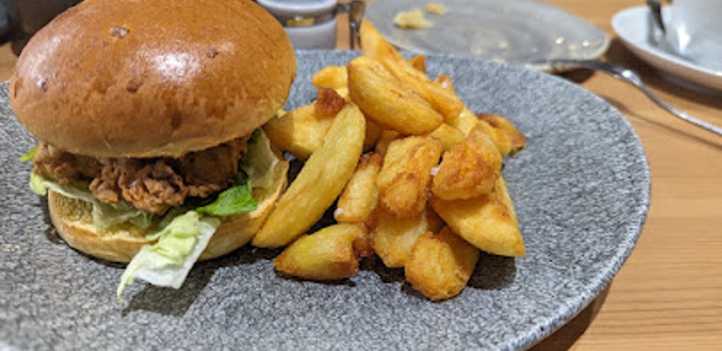 Tides Kitchen & Wine Bar