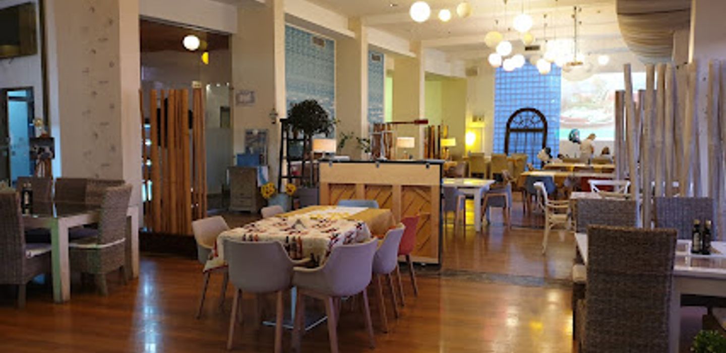 Restaurant On Plonge Jr.