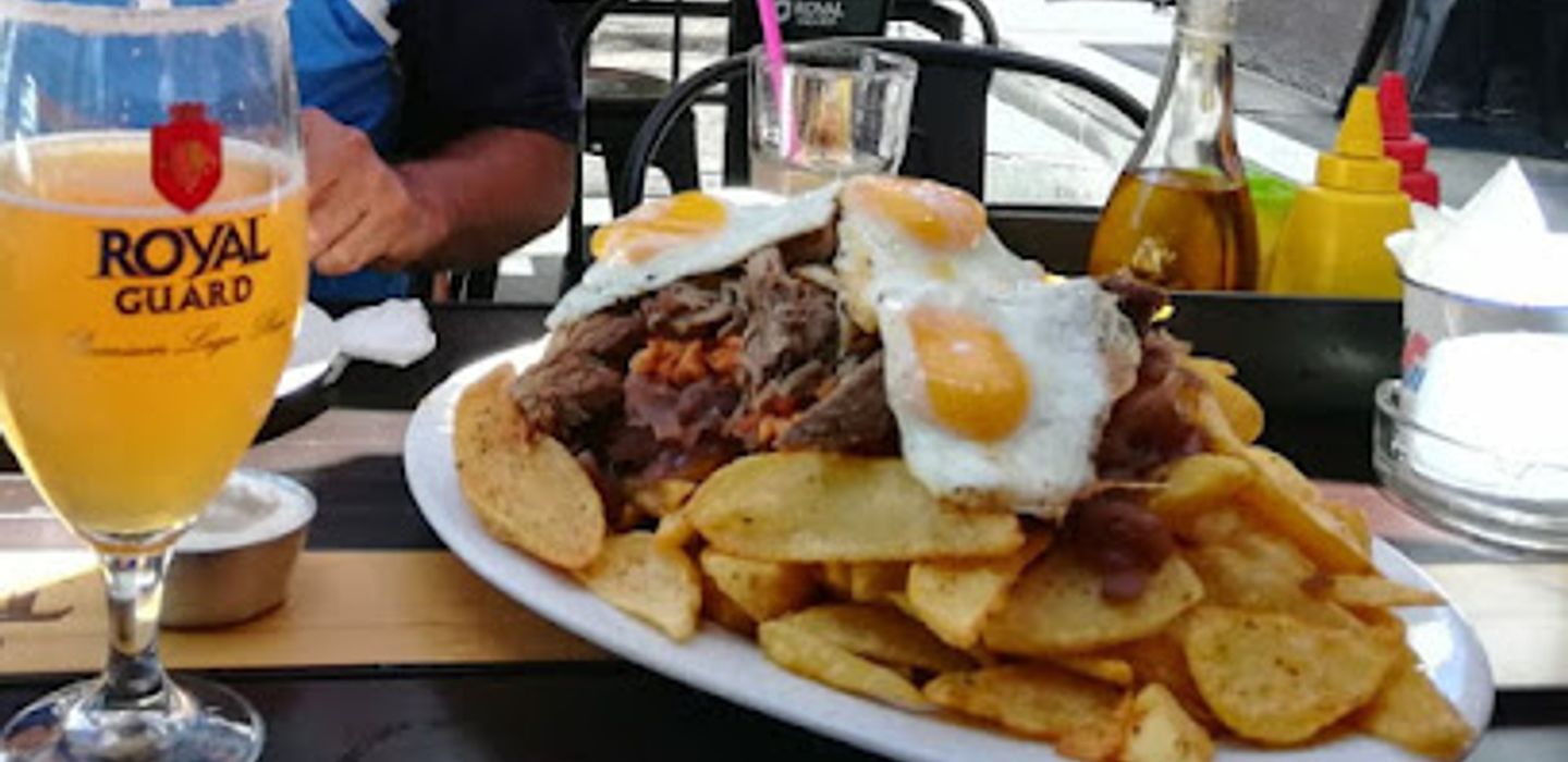 Barbones Bar